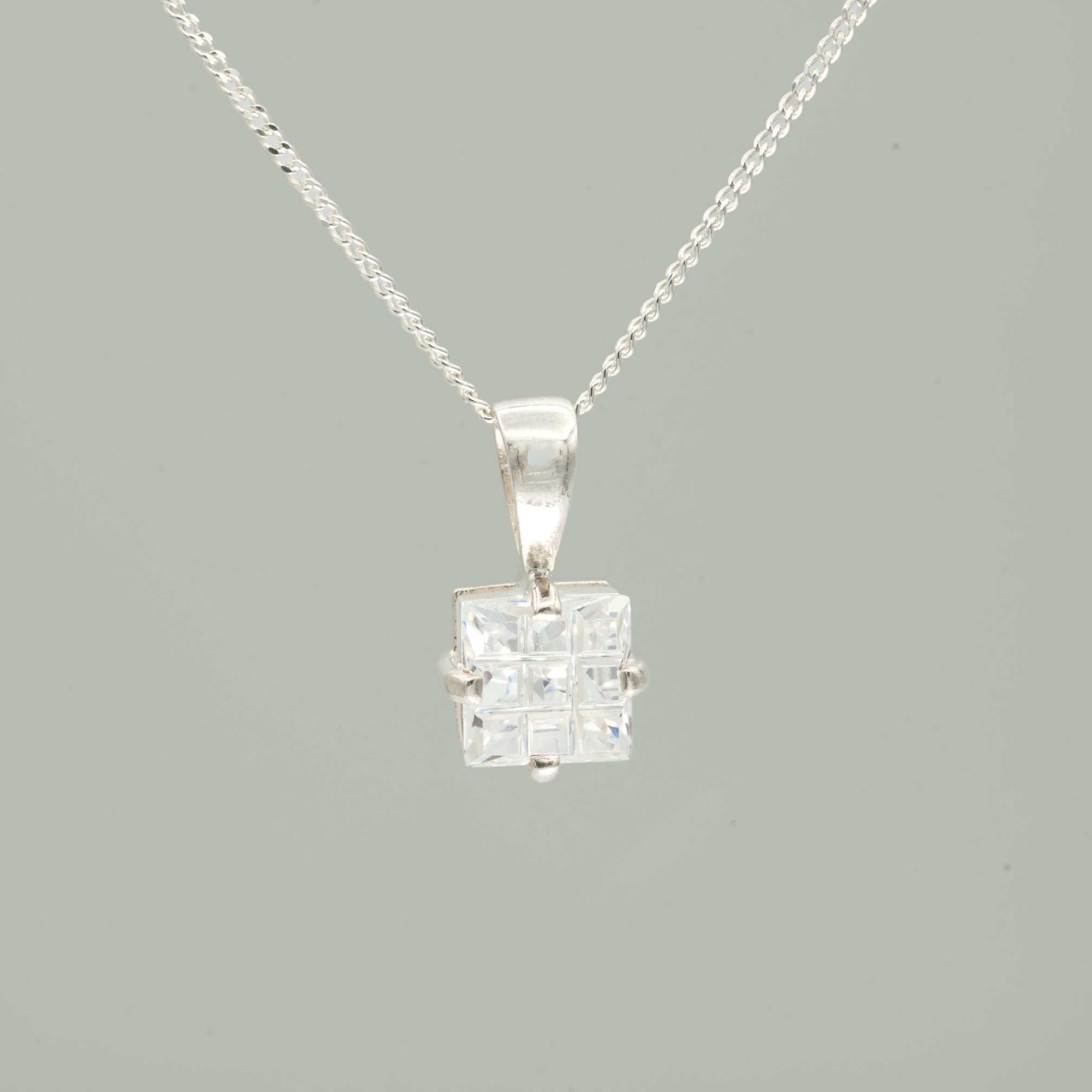 Halsband